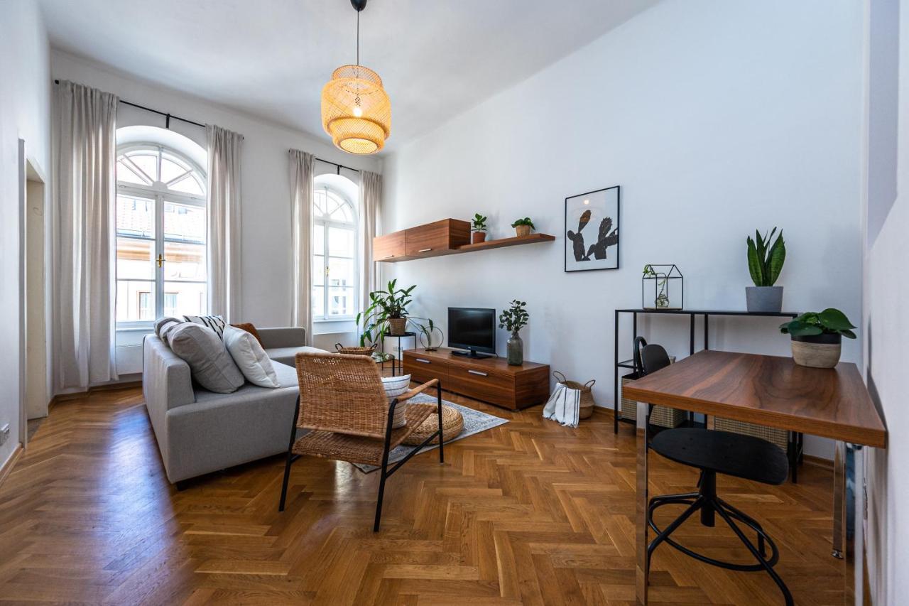 Charles Apartments In Old Town 프라하 외부 사진