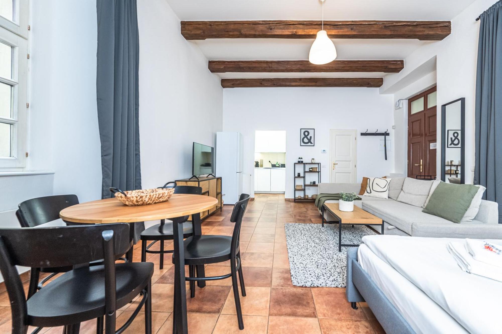 Charles Apartments In Old Town 프라하 외부 사진
