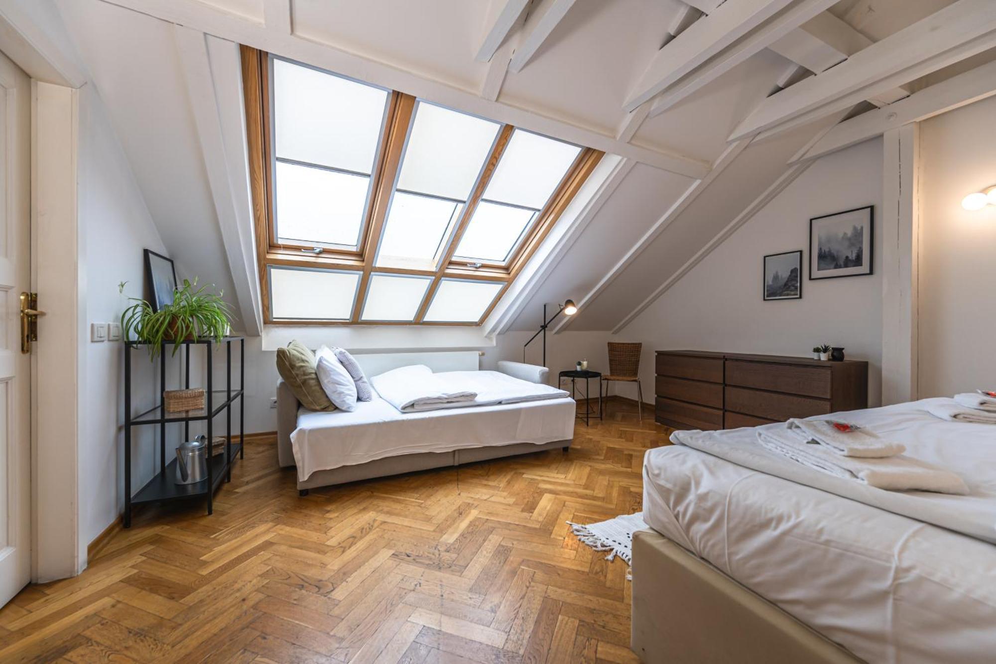 Charles Apartments In Old Town 프라하 외부 사진