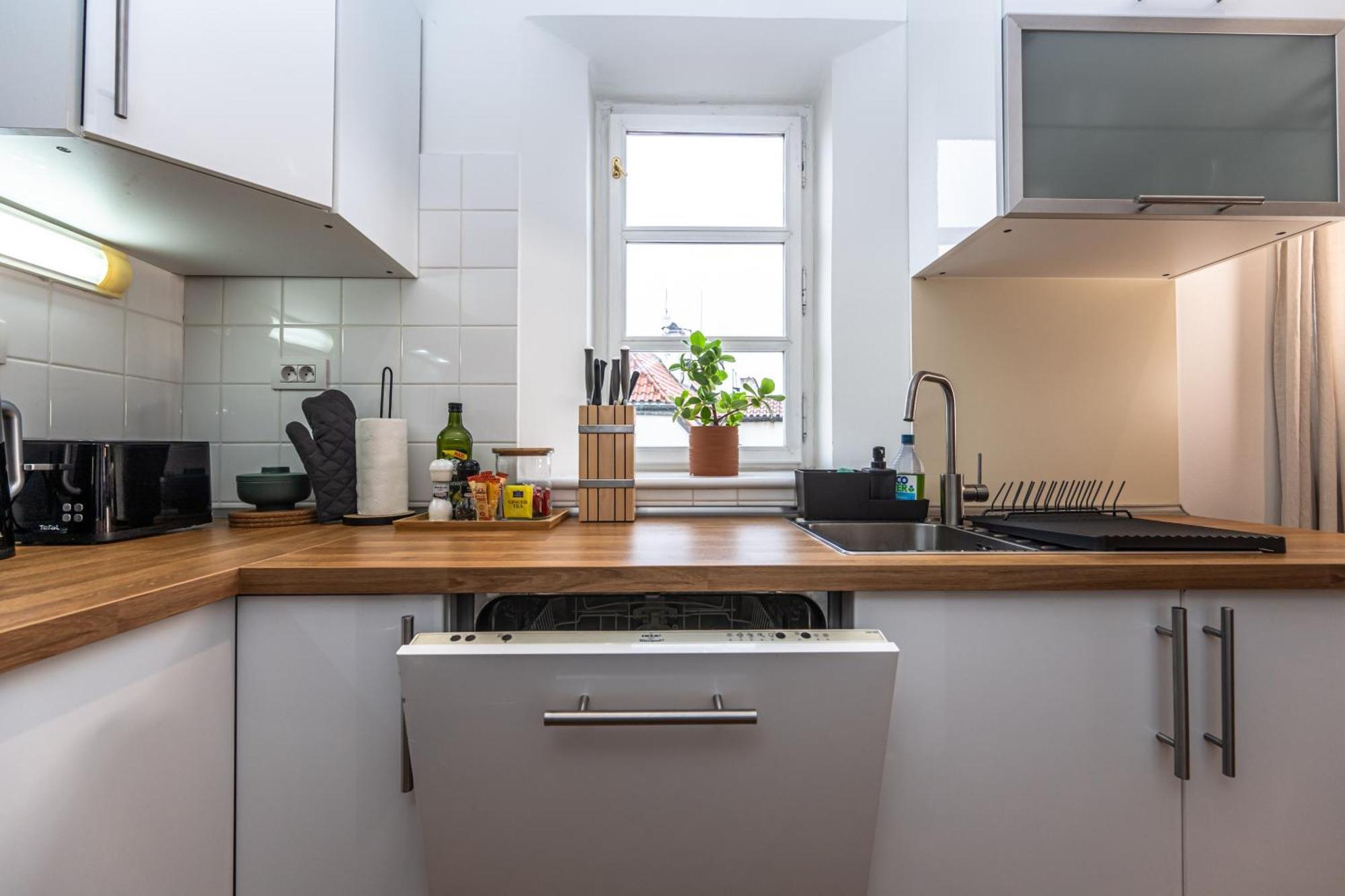 Charles Apartments In Old Town 프라하 외부 사진