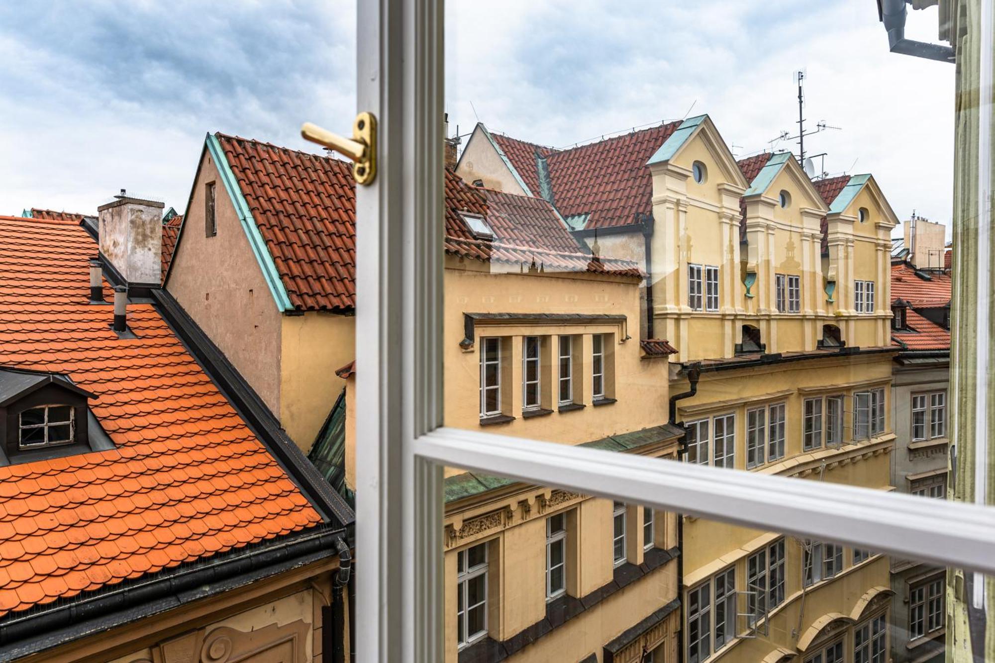 Charles Apartments In Old Town 프라하 외부 사진