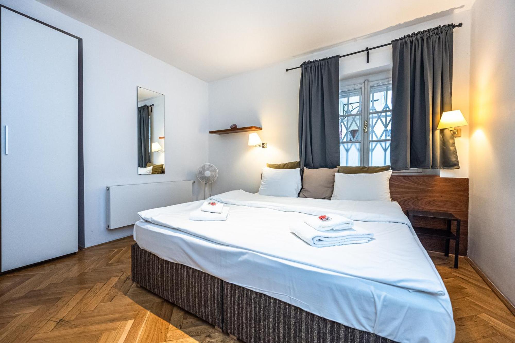 Charles Apartments In Old Town 프라하 외부 사진