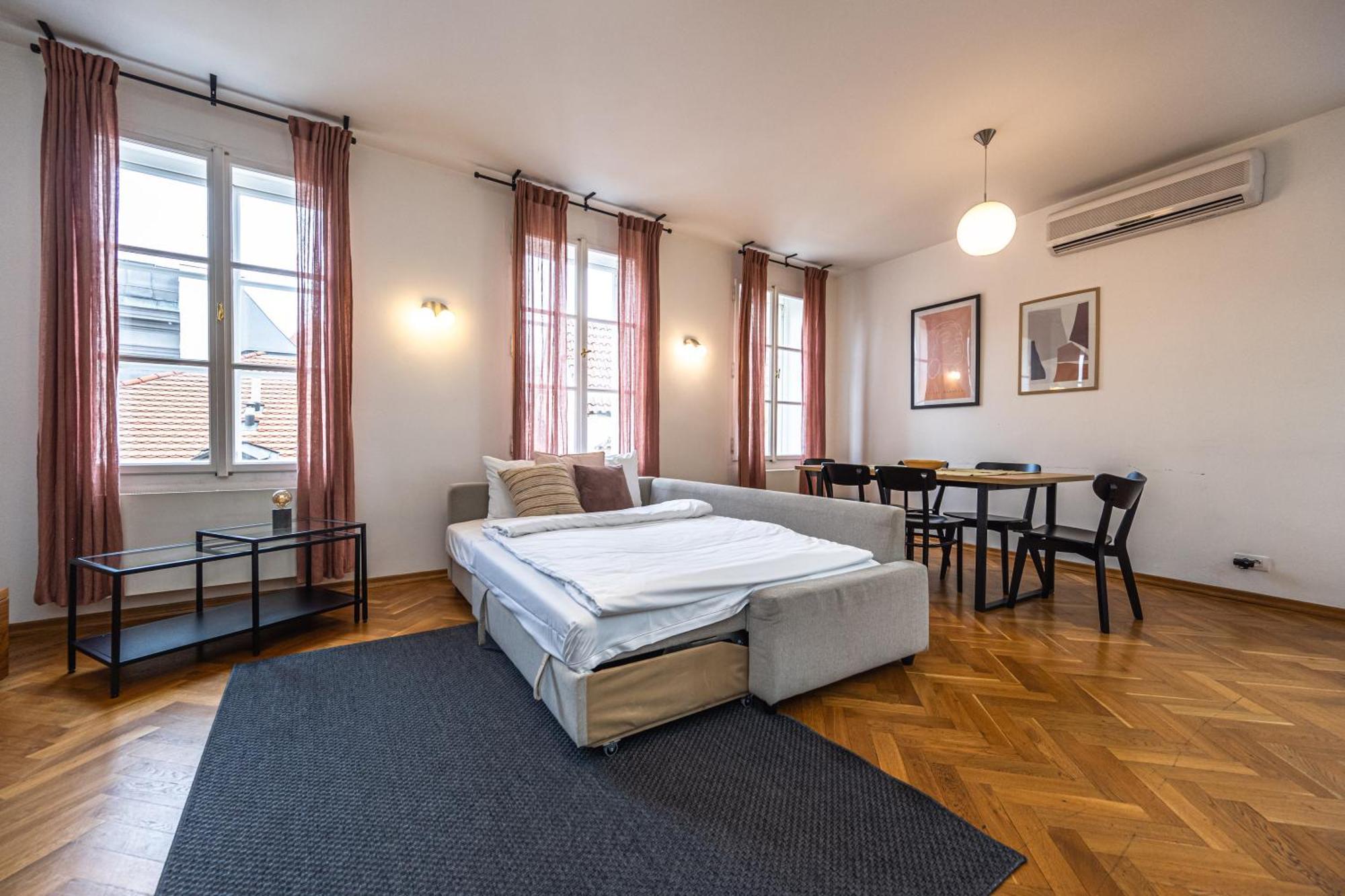 Charles Apartments In Old Town 프라하 외부 사진